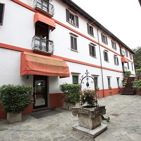 Il Castello B&B Varallo Pombia エクステリア 写真